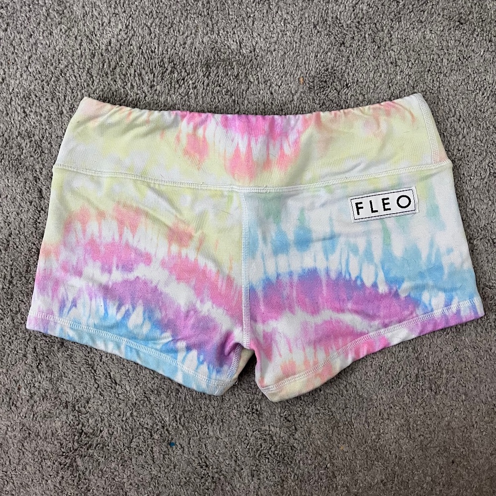 FLEO Classic Tie dye shorts medium